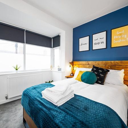 7 Bedroom House Ensuite Rooms, Fully Equipped Kitchen, Free Wifi, Tvs In All Rooms City Centre Close To A46 Inspire Homes コヴェントリー エクステリア 写真