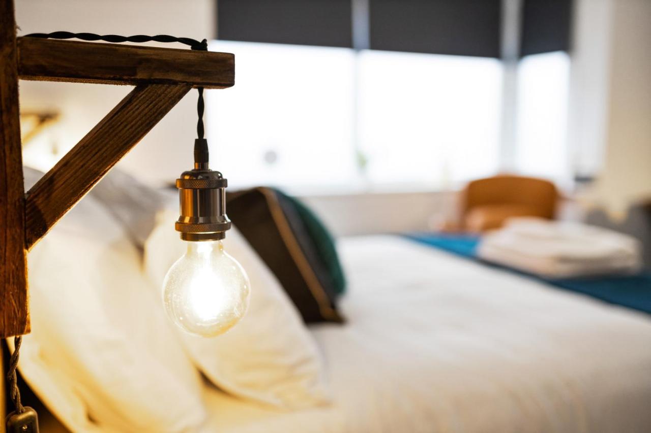 7 Bedroom House Ensuite Rooms, Fully Equipped Kitchen, Free Wifi, Tvs In All Rooms City Centre Close To A46 Inspire Homes コヴェントリー エクステリア 写真