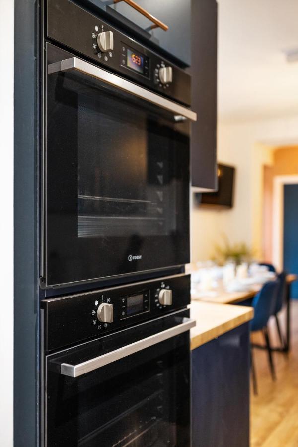 7 Bedroom House Ensuite Rooms, Fully Equipped Kitchen, Free Wifi, Tvs In All Rooms City Centre Close To A46 Inspire Homes コヴェントリー エクステリア 写真