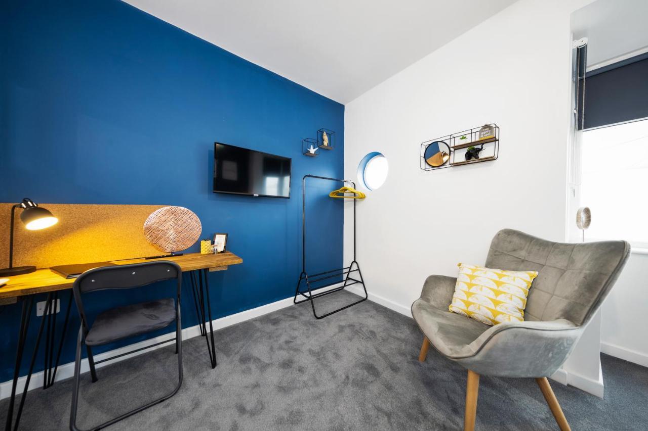 7 Bedroom House Ensuite Rooms, Fully Equipped Kitchen, Free Wifi, Tvs In All Rooms City Centre Close To A46 Inspire Homes コヴェントリー エクステリア 写真