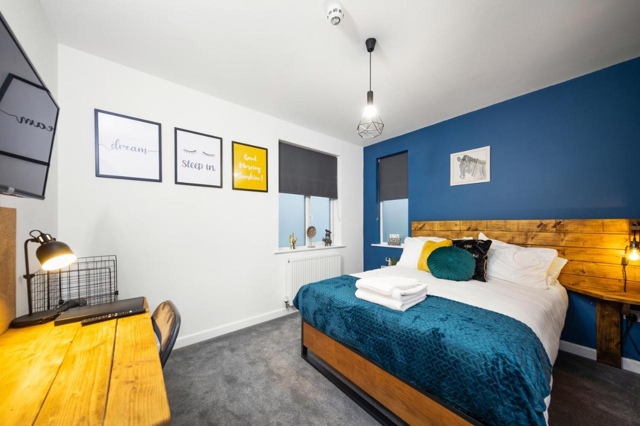 7 Bedroom House Ensuite Rooms, Fully Equipped Kitchen, Free Wifi, Tvs In All Rooms City Centre Close To A46 Inspire Homes コヴェントリー エクステリア 写真