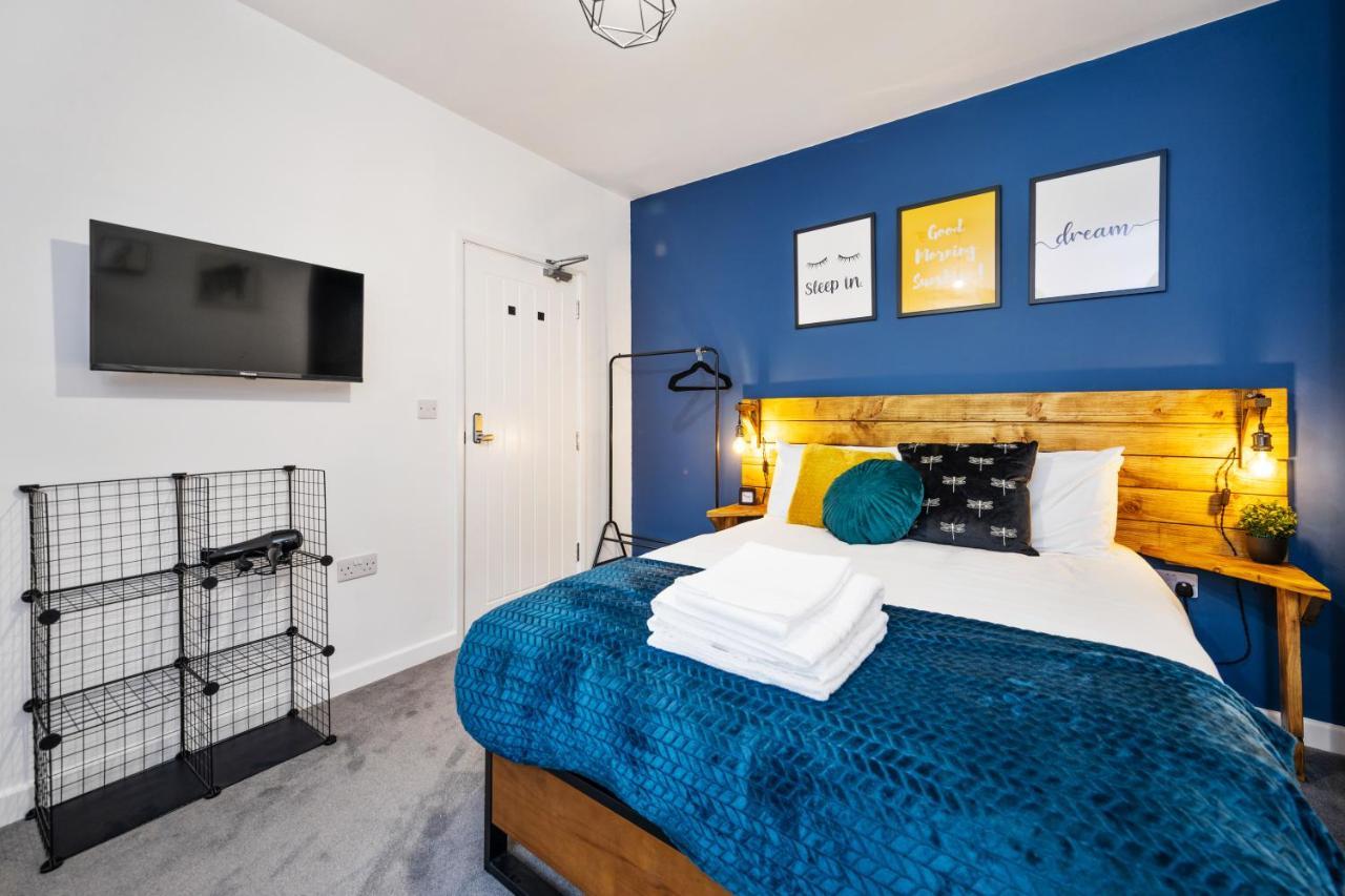 7 Bedroom House Ensuite Rooms, Fully Equipped Kitchen, Free Wifi, Tvs In All Rooms City Centre Close To A46 Inspire Homes コヴェントリー エクステリア 写真