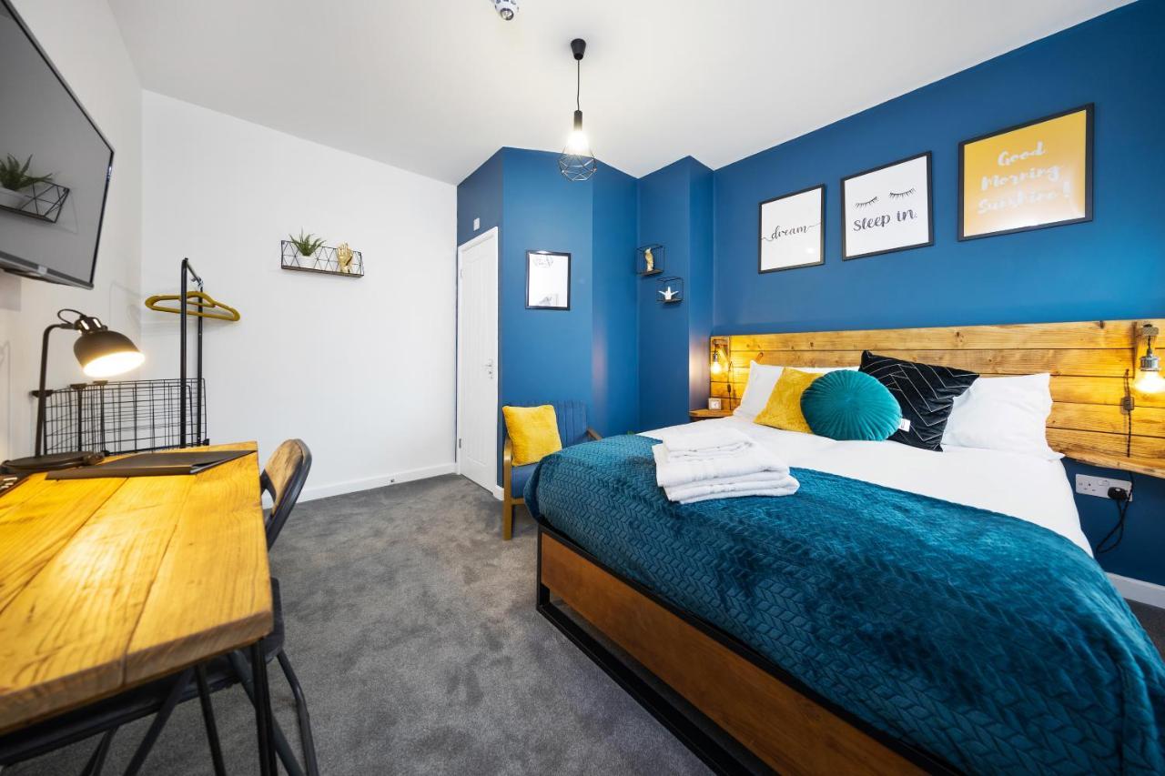 7 Bedroom House Ensuite Rooms, Fully Equipped Kitchen, Free Wifi, Tvs In All Rooms City Centre Close To A46 Inspire Homes コヴェントリー エクステリア 写真